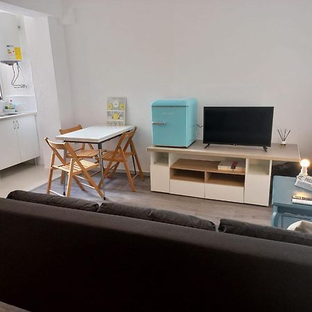 Apartamentos Centricos A 10 Min De La Playa Almería Exterior foto