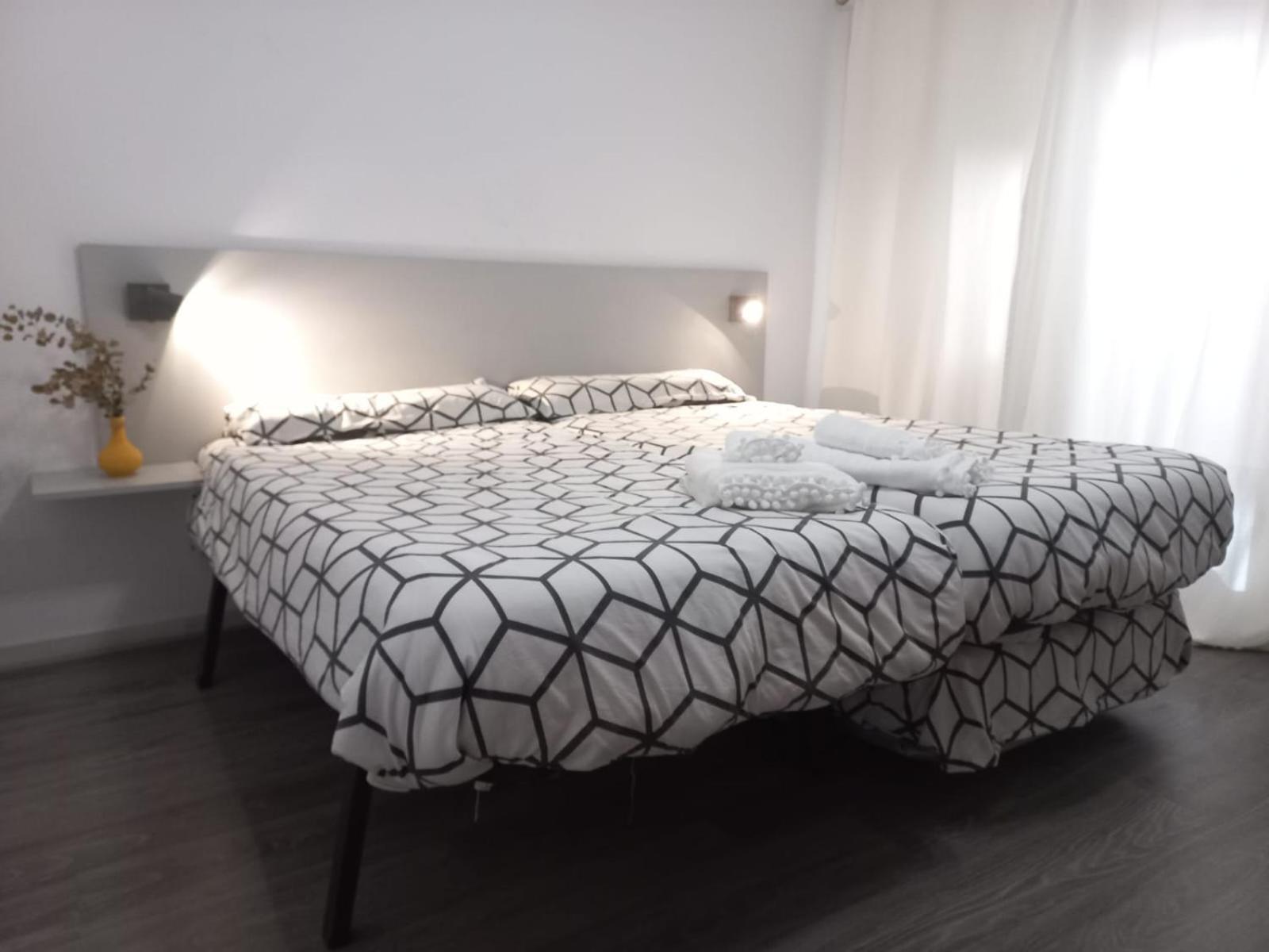Apartamentos Centricos A 10 Min De La Playa Almería Exterior foto